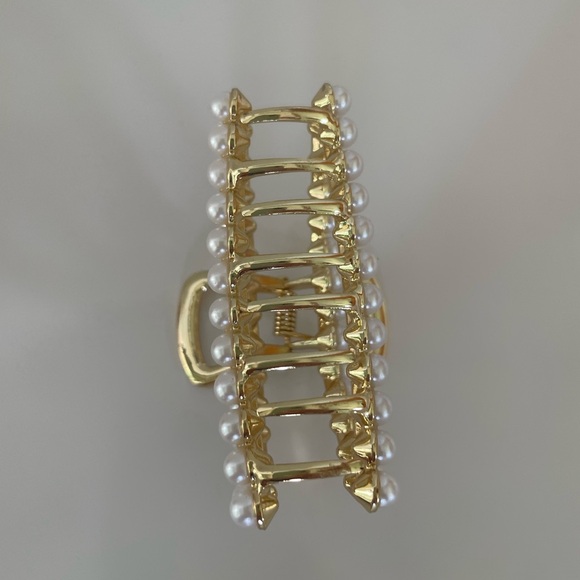 Pearl Studded Gold Hair Clip - Picture 4 of 6